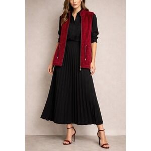 C.B.M Red Teddy Sherpa Fleece Vest Women's Large L Sleeveless Zip Made in Egypt